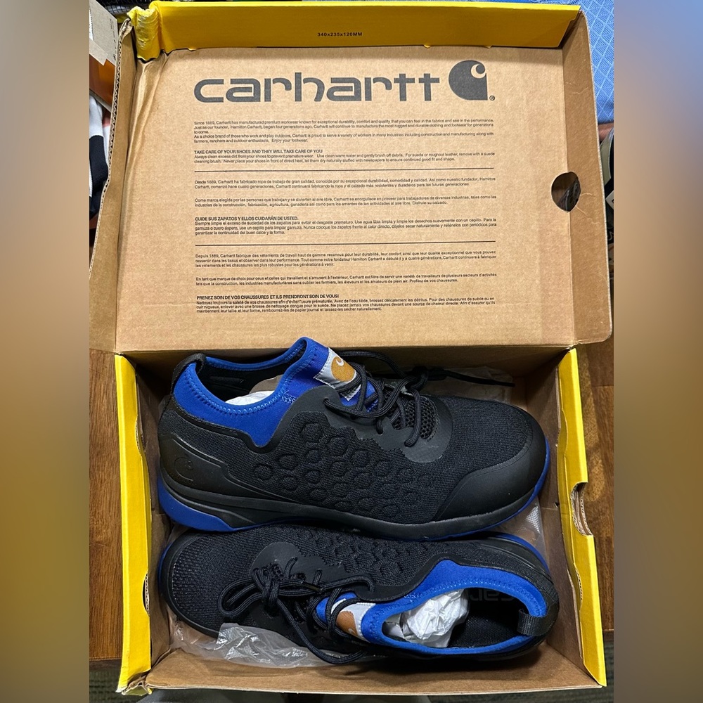 Comfortable safety shoes by Carhartt. Size 10M.